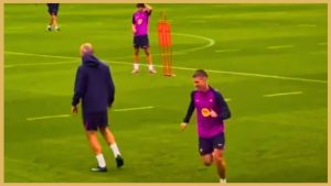 FC Barcelona – High Intensity Passing Combinations With Finising