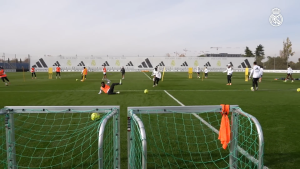 Real Madrid – Double Passing Combinations With Finishing
